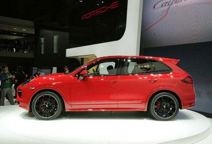 Cayenne GTS أداء رياضي متفوّق ومتعة استثنائية